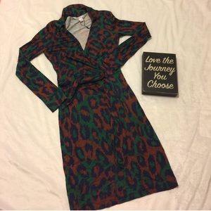 Diane Von Furstenberg 100% silk wrap dress